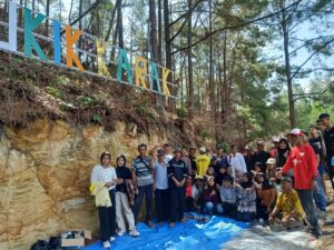 Puncak Karak Destinasi Geowisata